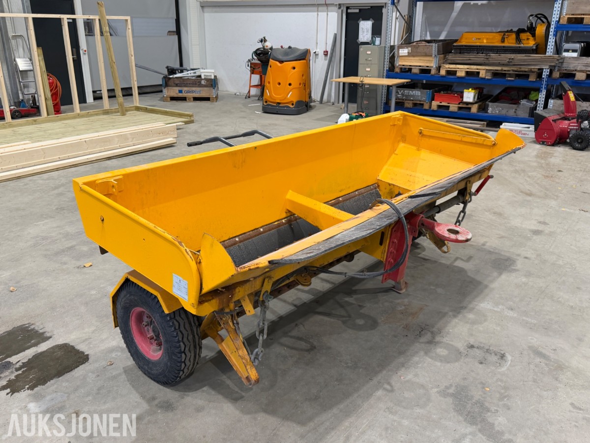 2007 Epoke TMK 10-275 strøkasse, 1,1 m³