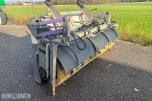 Holms 300-2.2 feiemaskin med vanntank og sidekost