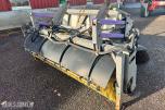 Holms 300-2.2 feiemaskin med vanntank og sidekost