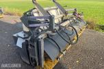 Holms 300-2.5-4000 feiekost med vanntank, ekstra børster og frontbørster