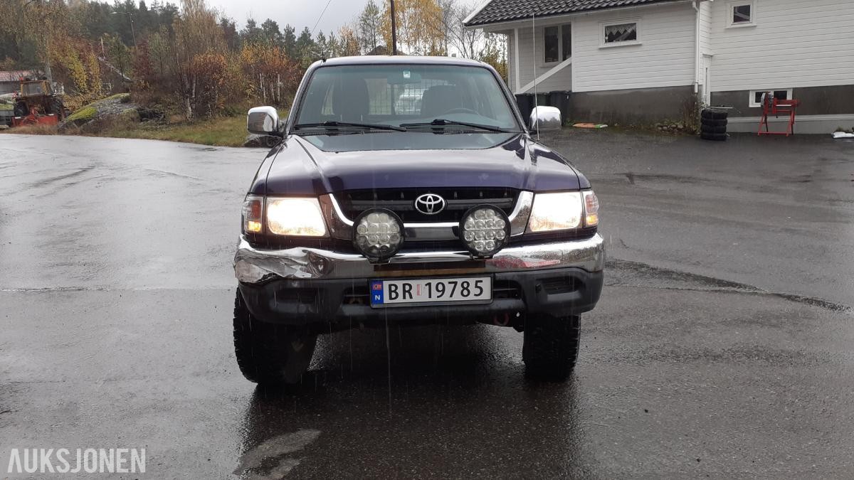 2005 Toyota HiLux 2.5 Diesel 102HK 4X4 Hengerfeste S+V DEKK 