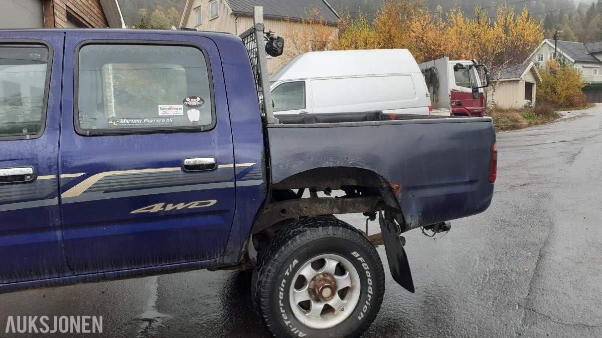 2005 Toyota HiLux 2.5 Diesel 102HK 4X4 Hengerfeste S+V DEKK 