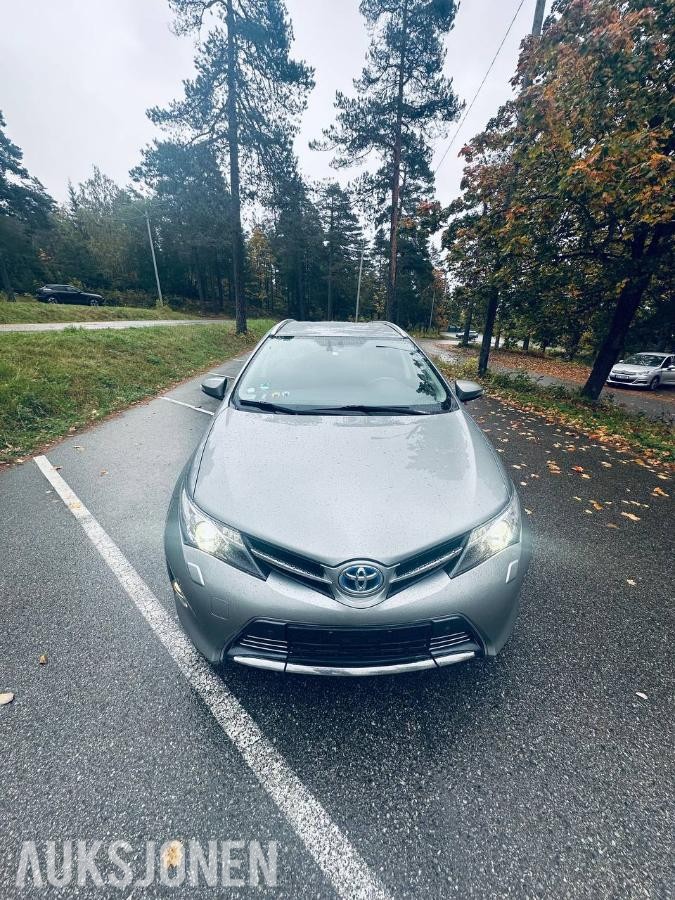 2014 Toyota Auris 1.8 136HK HYBRID NAVI CRUISE DELSKINN 
