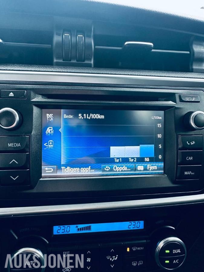 2014 Toyota Auris 1.8 136HK HYBRID NAVI CRUISE DELSKINN 