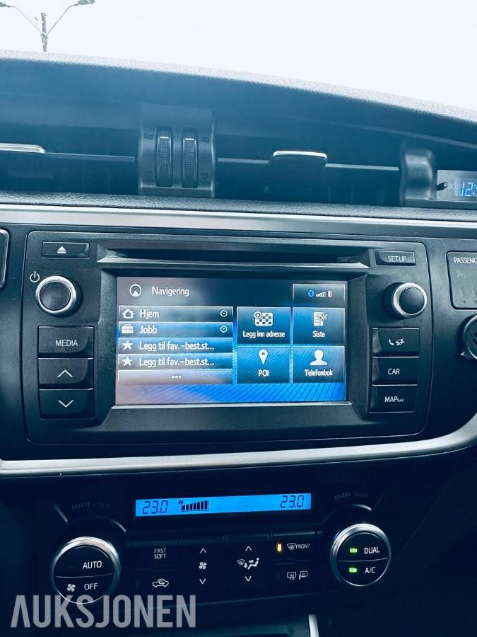 2014 Toyota Auris 1.8 136HK HYBRID NAVI CRUISE DELSKINN 