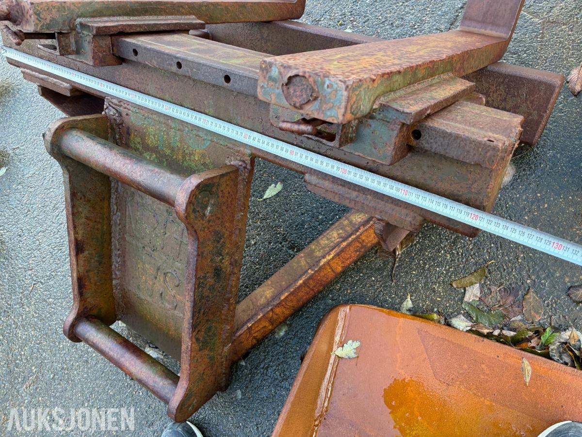 Manuelt Gaffelbord med S60-feste, 117 cm gafler