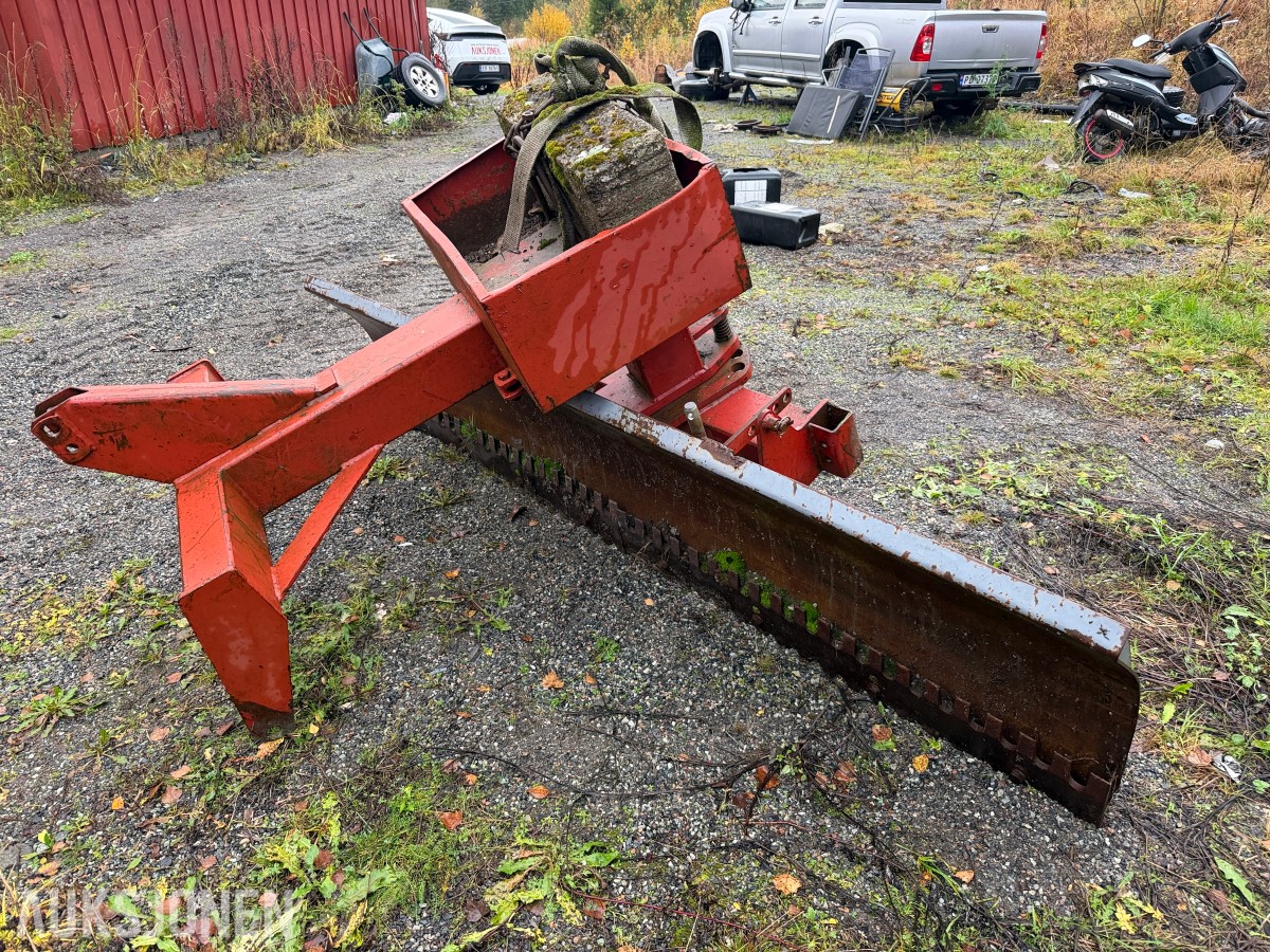 Bakmontert skjær/skrape B 245cm - 3 pkt feste