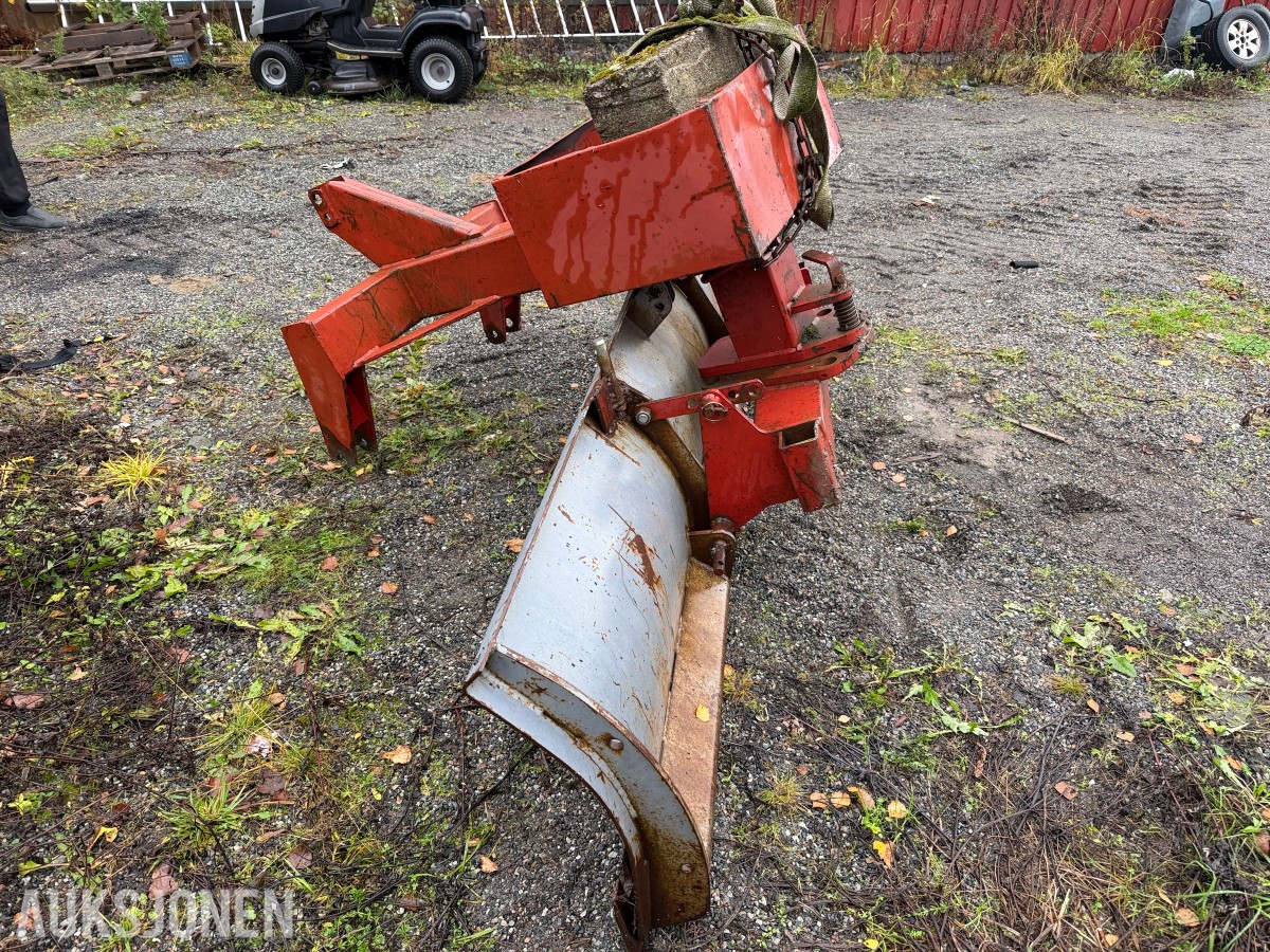 Bakmontert skjær/skrape B 245cm - 3 pkt feste