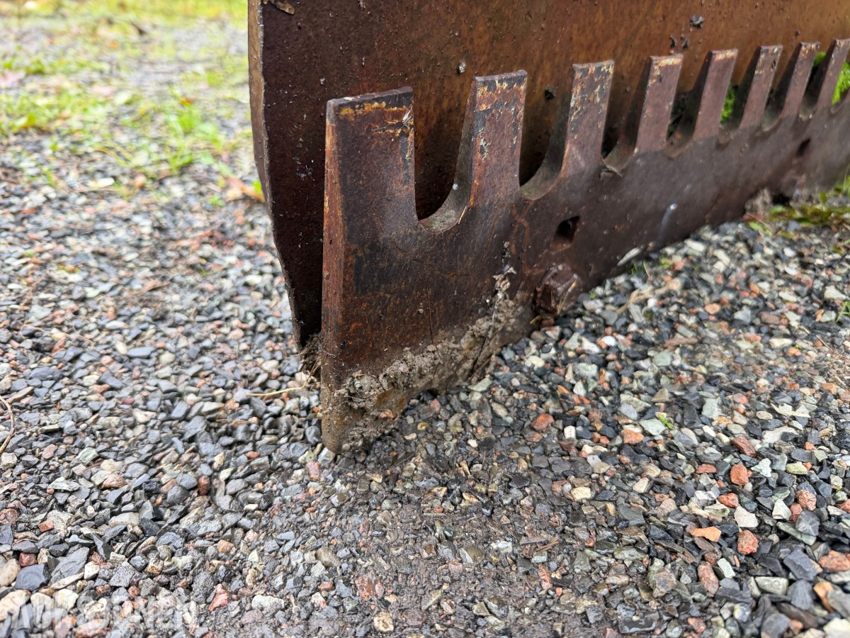 Bakmontert skjær/skrape B 245cm - 3 pkt feste