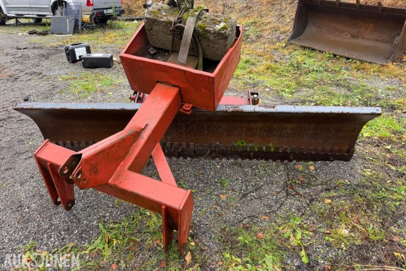 Bakmontert skjær/skrape B 245cm - 3 pkt feste
