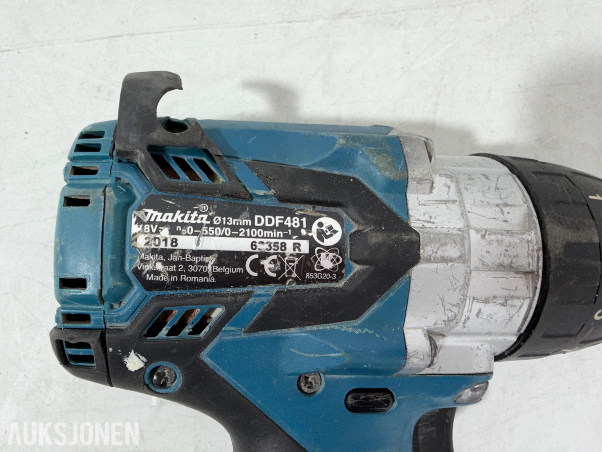 Makita verktøypakke med 5 maskiner, radio, lykt, batterier og lader