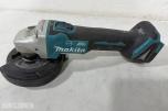 Makita verktøypakke med 5 maskiner, radio, lykt, batterier og lader