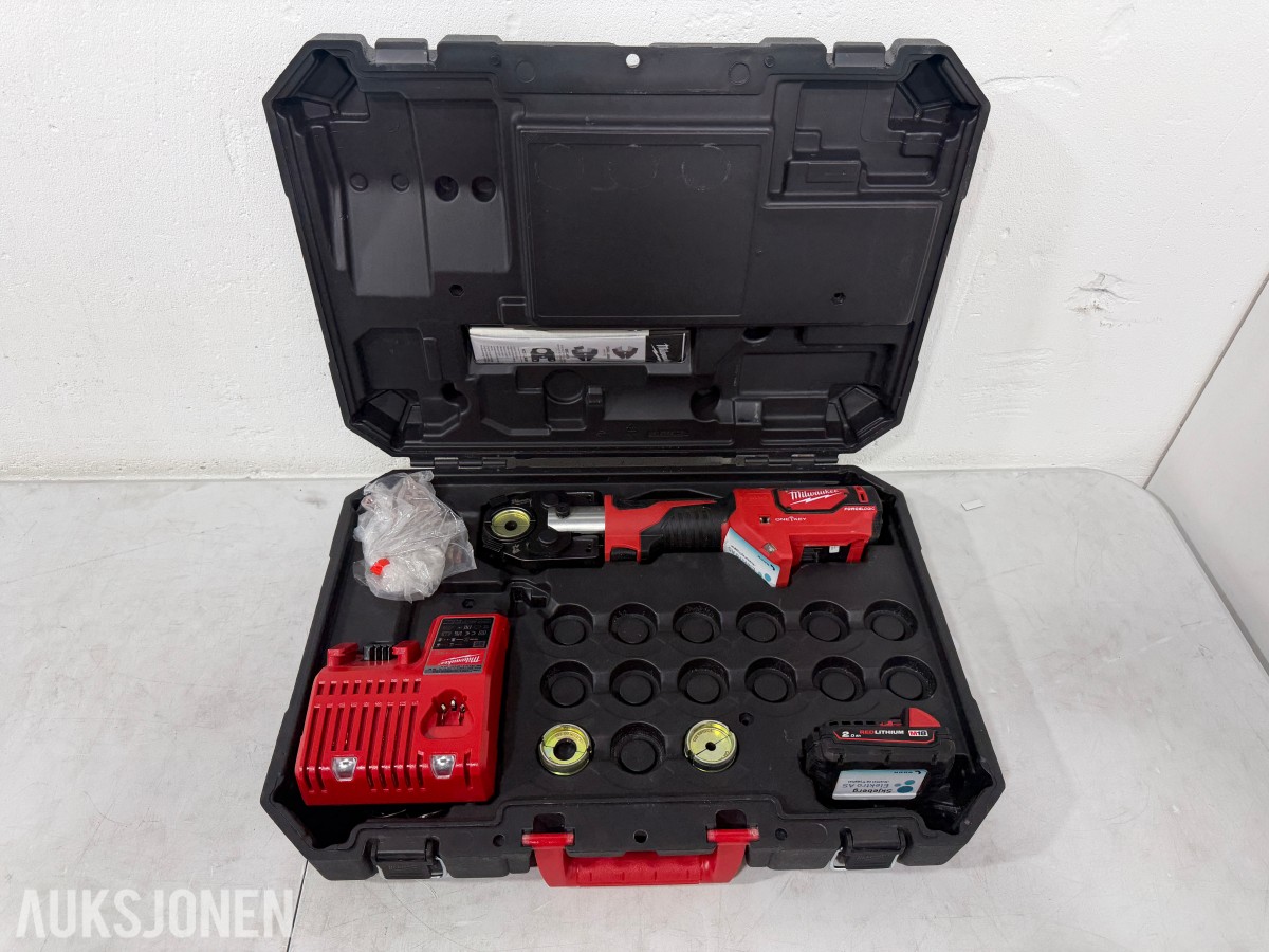 2023 Milwaukee M18 HCCT-201C FORCE LOGIC pressverktøy 53 kN