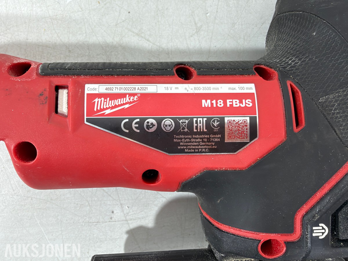 Parti Milwaukee M18/M12 elektroverktøy med batterier, ladere og arbeidslys