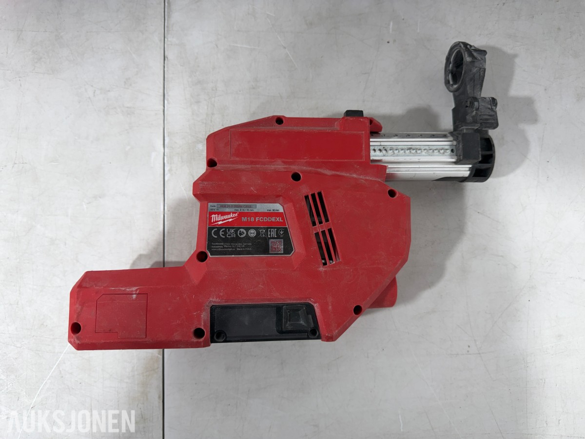 Parti Milwaukee M18/M12 elektroverktøy med batterier, ladere og arbeidslys