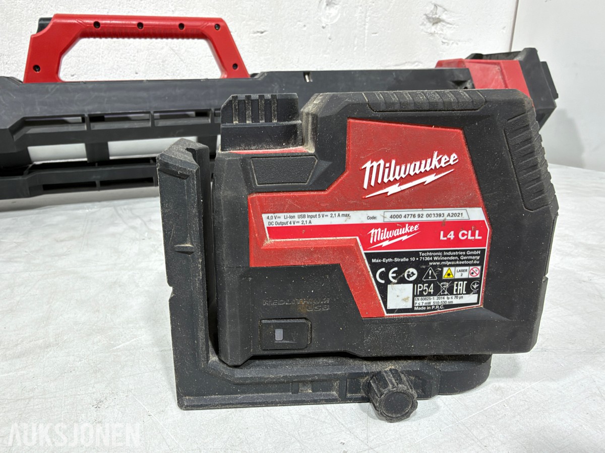 Parti Milwaukee M18/M12 elektroverktøy med batterier, ladere og arbeidslys