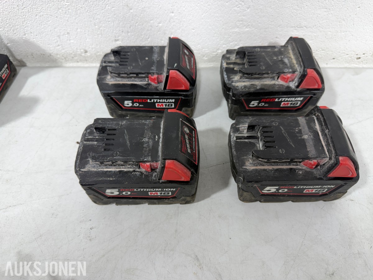 Parti Milwaukee M18/M12 elektroverktøy med batterier, ladere og arbeidslys