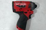 Parti Milwaukee M18/M12 elektroverktøy med batterier, ladere og arbeidslys