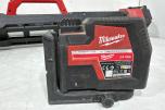 Parti Milwaukee M18/M12 elektroverktøy med batterier, ladere og arbeidslys