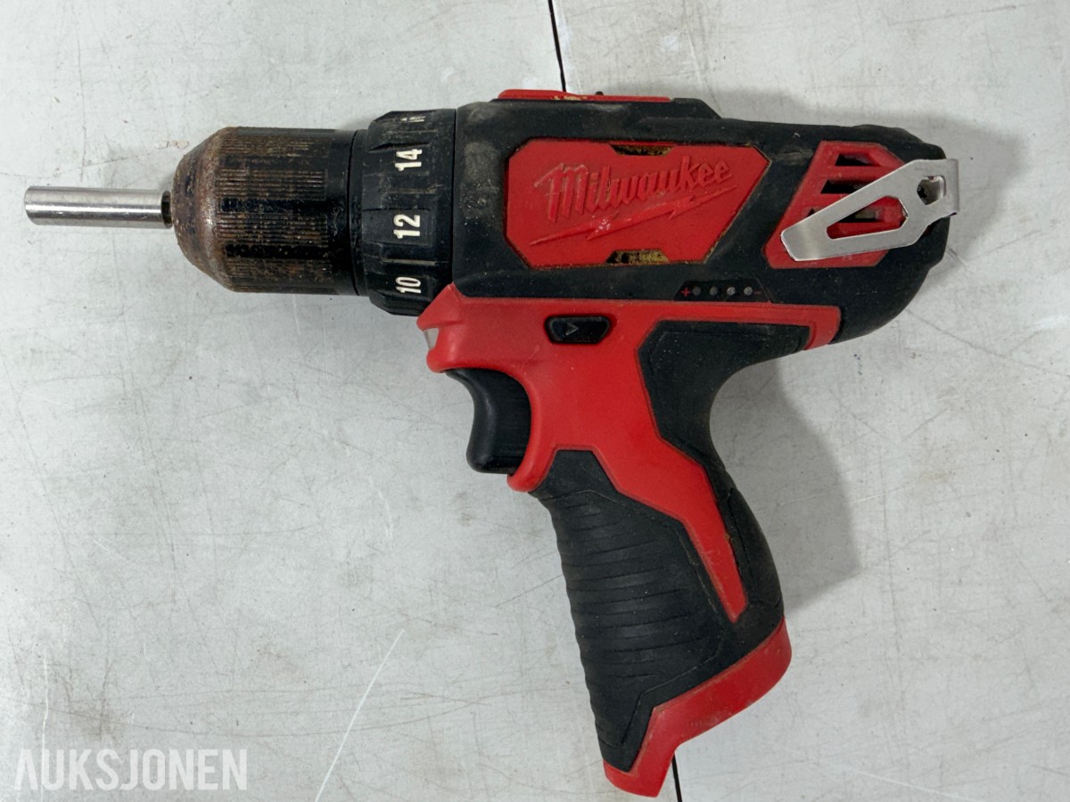 Parti Milwaukee M18/M12 elektroverktøy, støvsugere, batterier og ladere