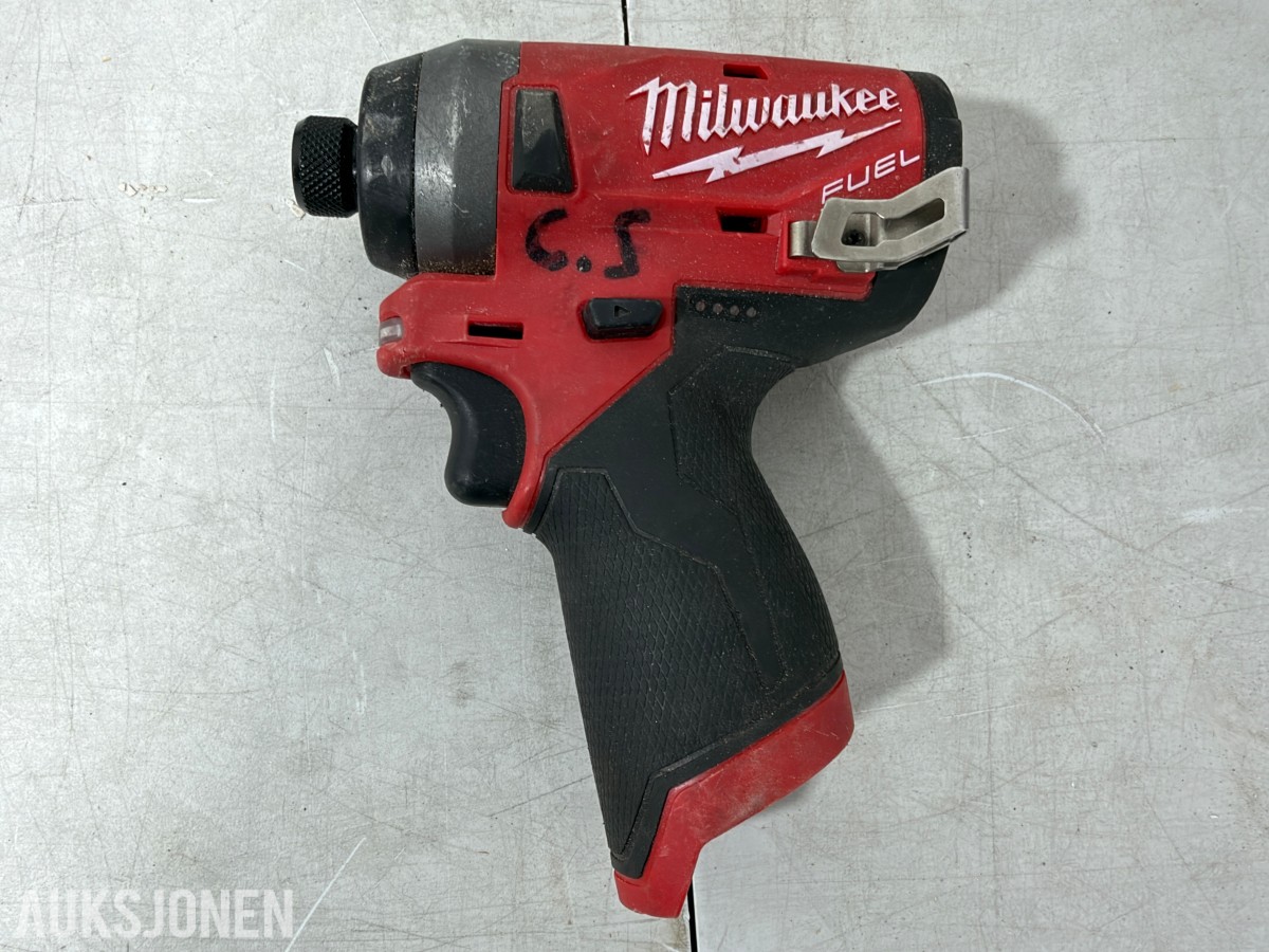 Parti Milwaukee M18/M12 elektroverktøy, støvsugere, batterier og ladere