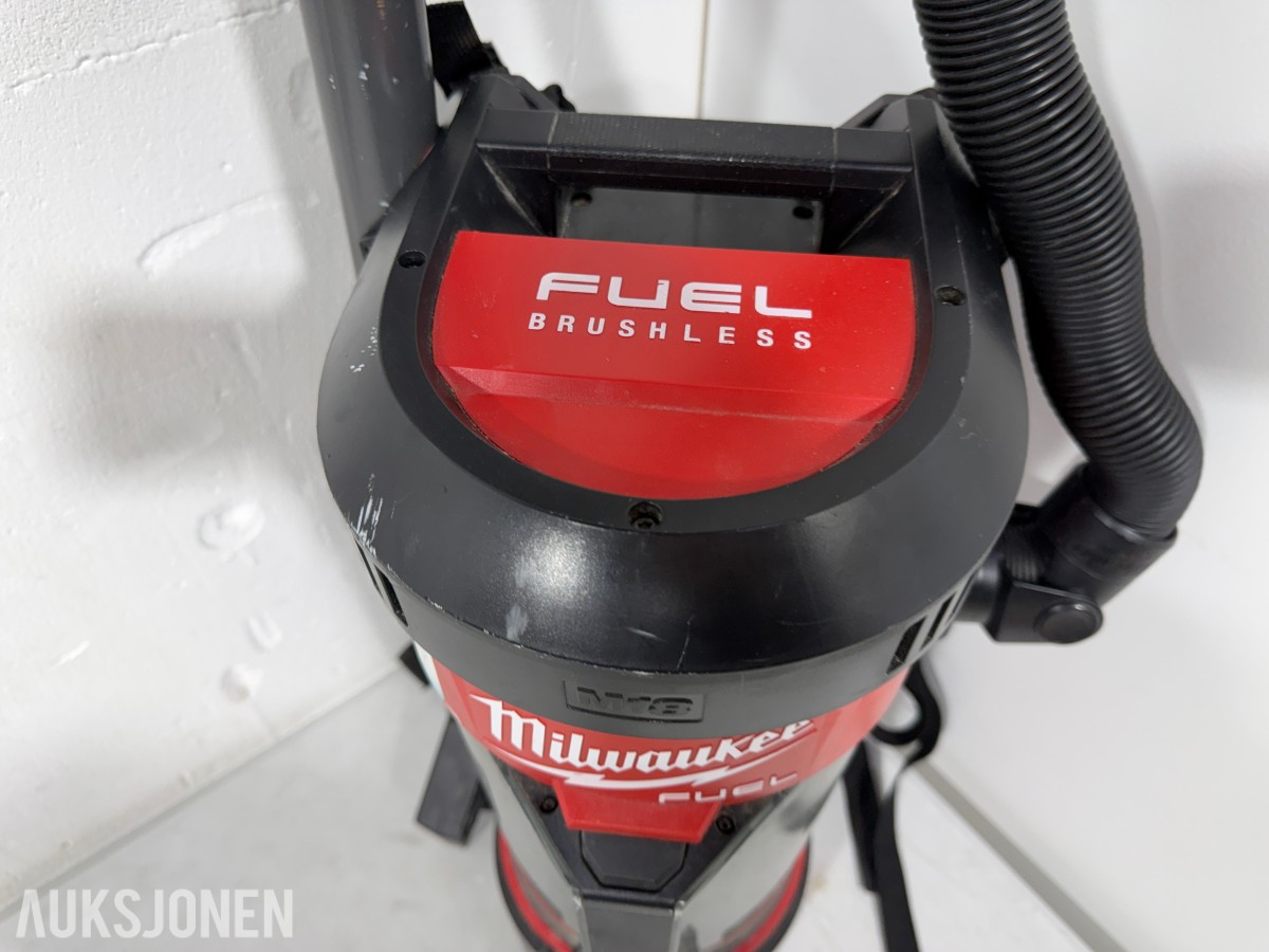 Parti Milwaukee M18/M12 elektroverktøy, støvsugere, batterier og ladere