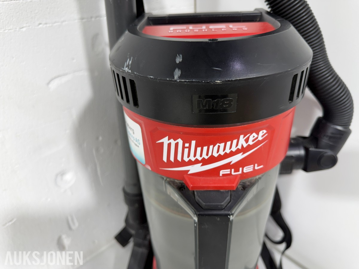 Parti Milwaukee M18/M12 elektroverktøy, støvsugere, batterier og ladere