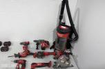 Parti Milwaukee M18/M12 elektroverktøy med batterier og ladere