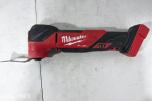 Parti Milwaukee M18/M12 elektroverktøy med batterier og ladere