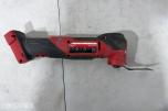 Parti Milwaukee M18/M12 elektroverktøy med batterier og ladere