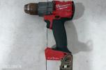 Parti Milwaukee M18/M12 elektroverktøy med batterier og ladere