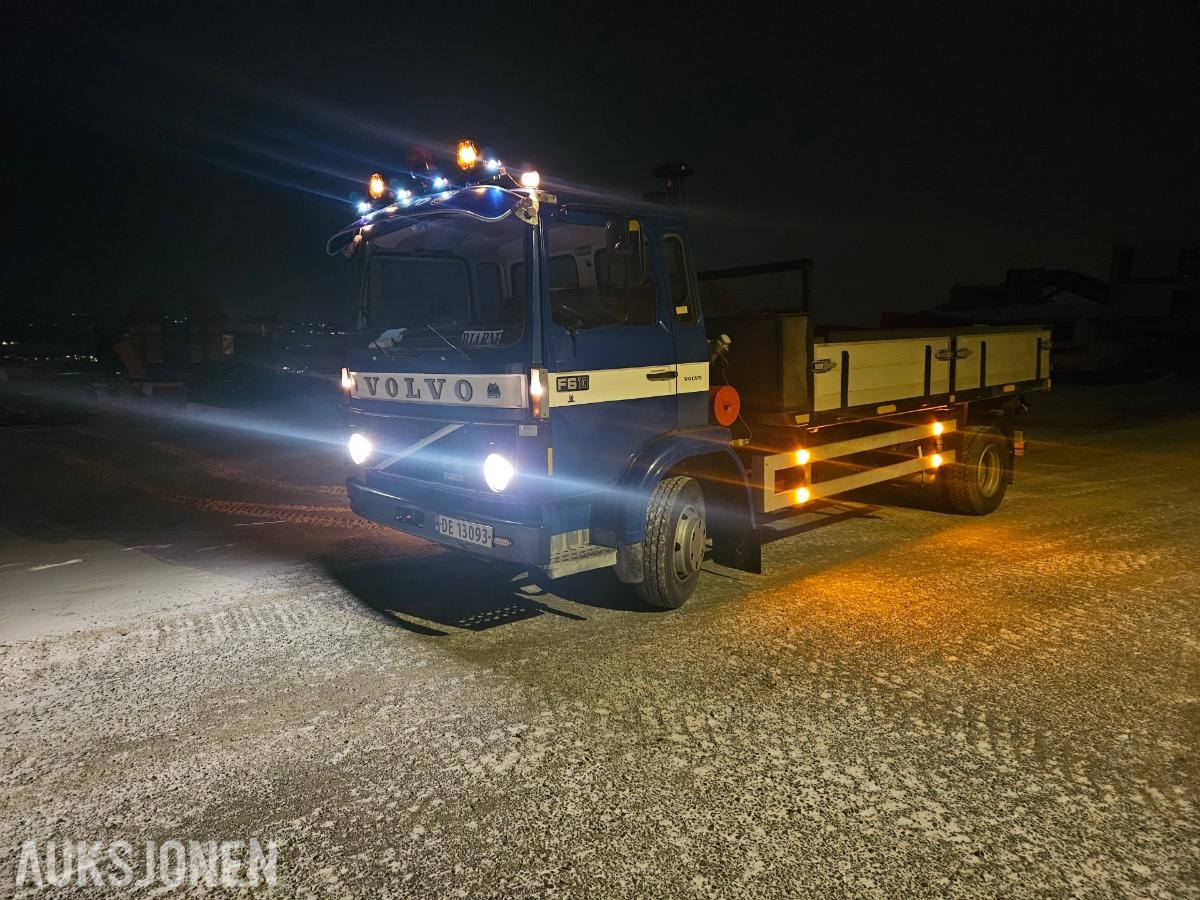 1984 Volvo F610 4X2-Planbil