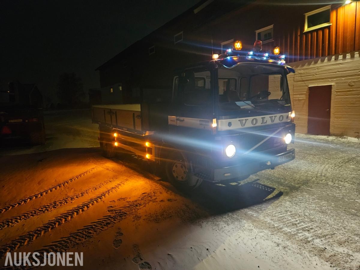 1984 Volvo F610 4X2-Planbil