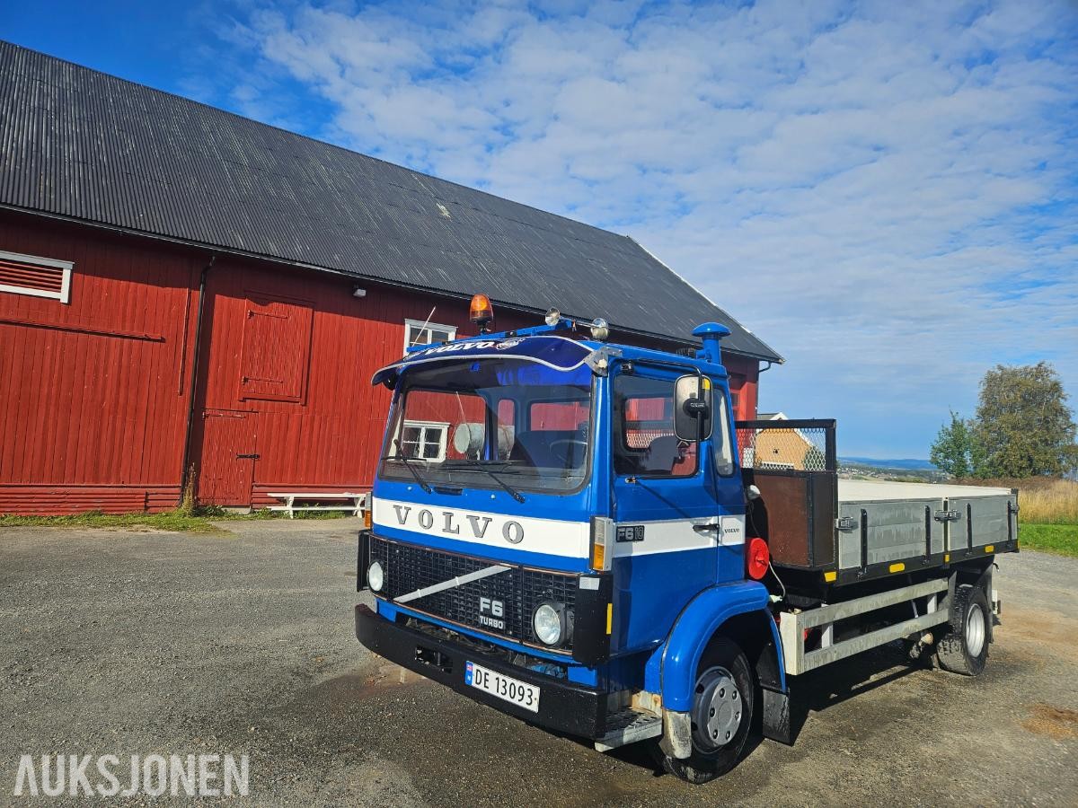 1984 Volvo F610 4X2-Planbil