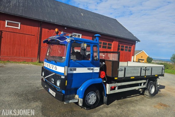 1984 Volvo F610 4X2-Planbil