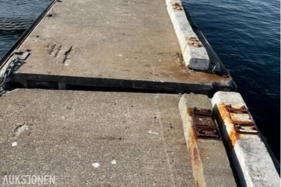 2 stk. flytebrygger i betong – 2,5 x 9 meter per stk.