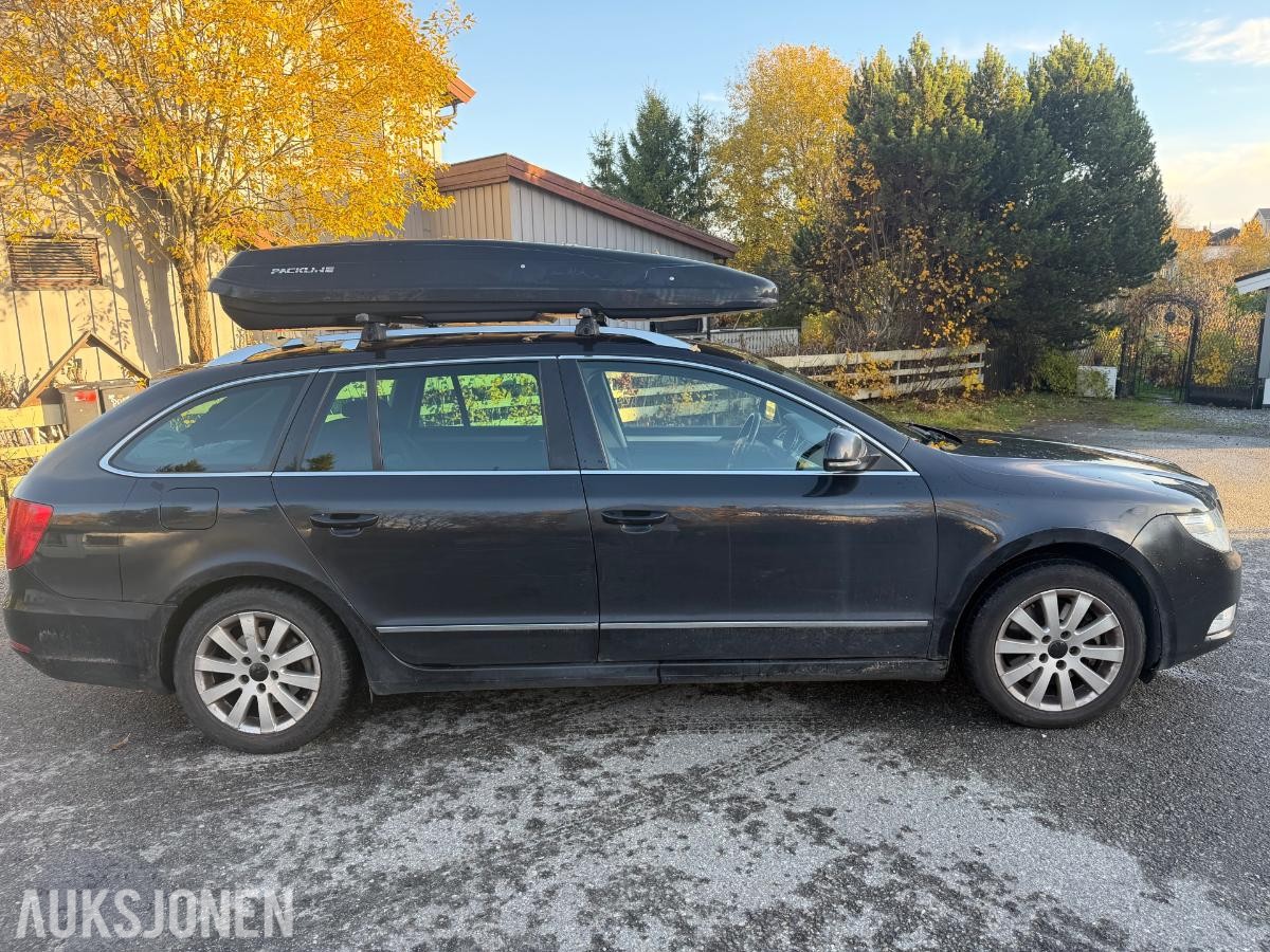 2013 SKODA SUPERB 2.0 TDI 140HK DSG EU-OK 10.28 EL. FØRERSETE