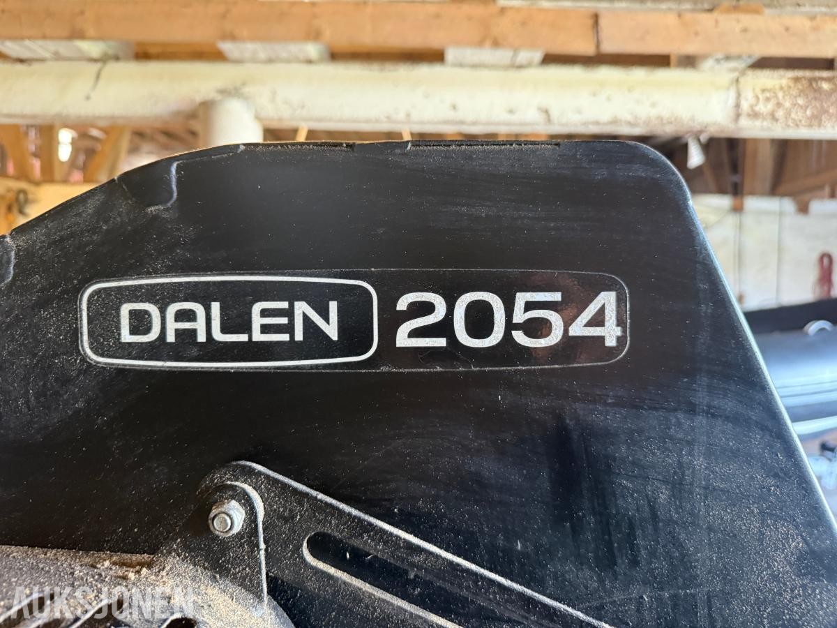 2013 Dalen 2054 vedmaskin.
