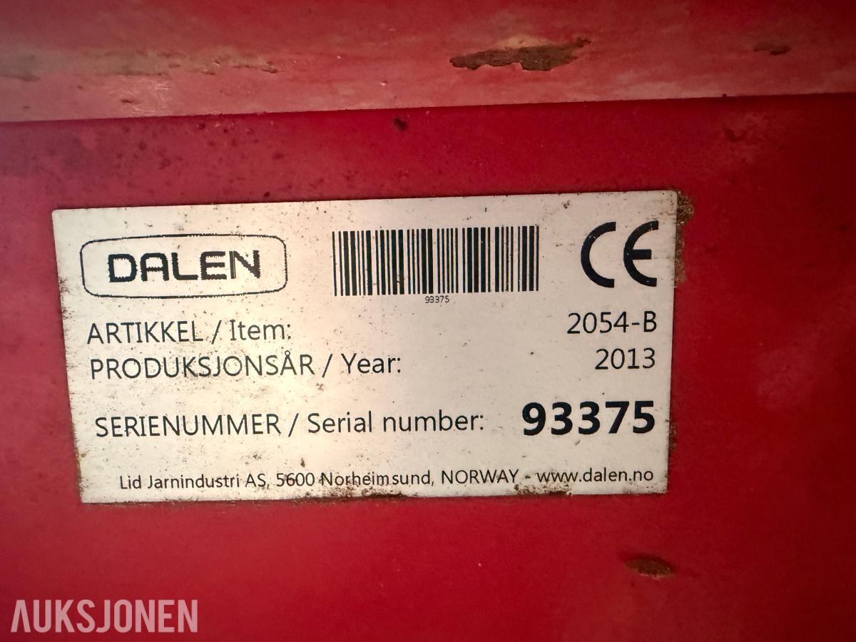 2013 Dalen 2054 vedmaskin.