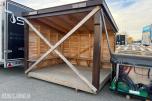 Gapahuk med benker – ca. 2,98 x 2,36 m