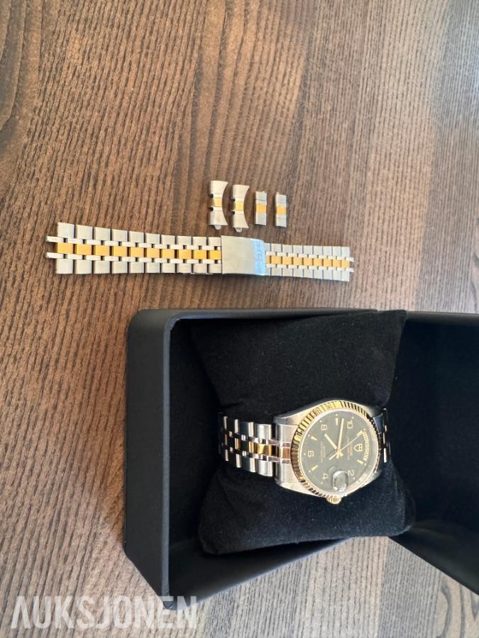 Tudor Prince Date+ Day