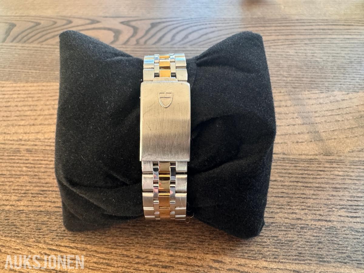 Tudor Prince Date+ Day