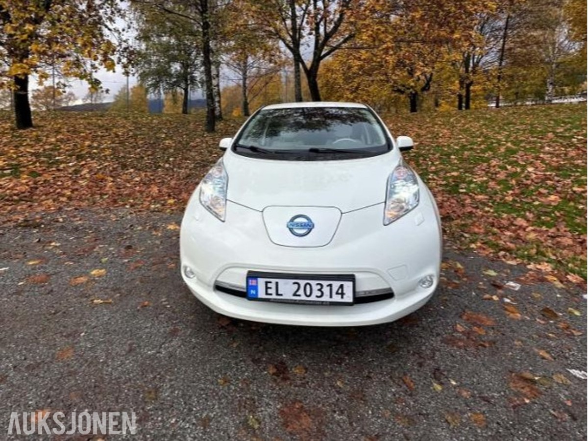 2013 Nissan Leaf Cruisekontroll, Ryggekamera, Navigasjon, S+V DEKK