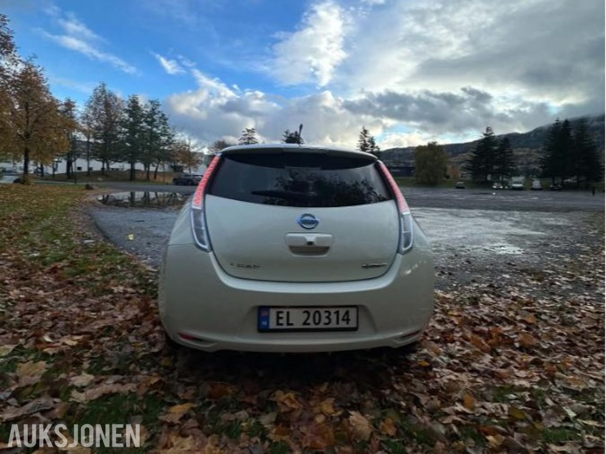 2013 Nissan Leaf Cruisekontroll, Ryggekamera, Navigasjon, S+V DEKK