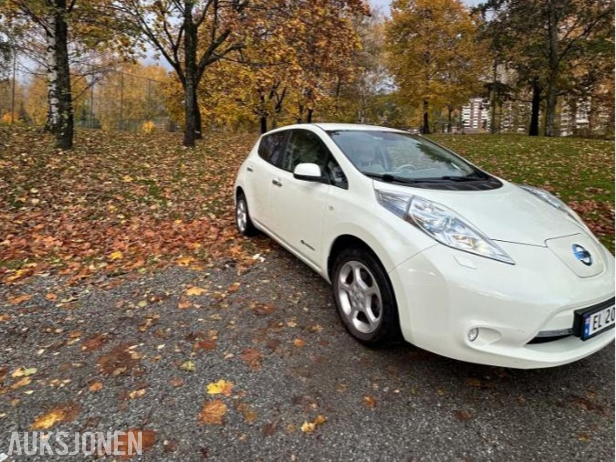 2013 Nissan Leaf Cruisekontroll, Ryggekamera, Navigasjon, S+V DEKK