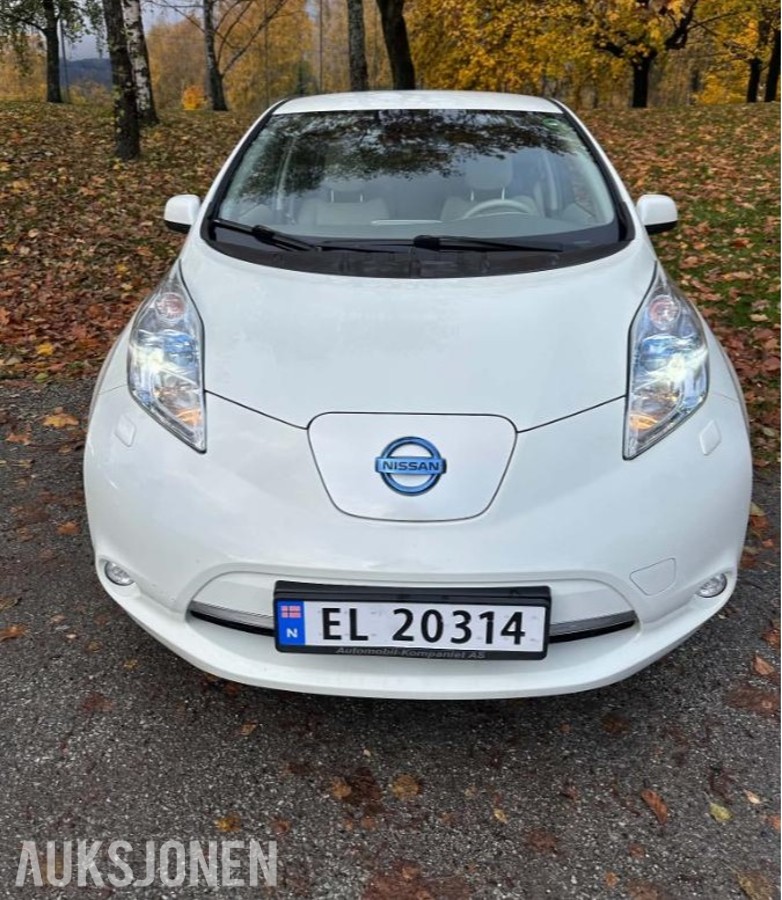 2013 Nissan Leaf Cruisekontroll, Ryggekamera, Navigasjon, S+V DEKK