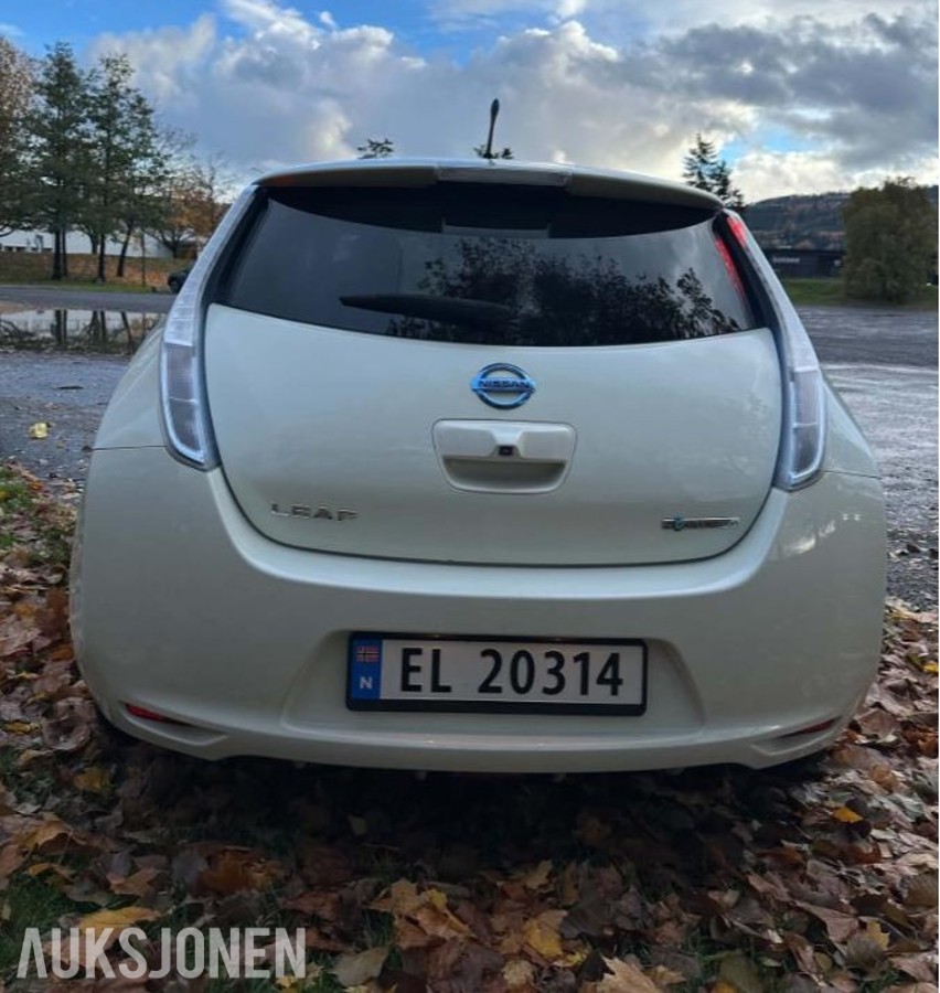 2013 Nissan Leaf Cruisekontroll, Ryggekamera, Navigasjon, S+V DEKK