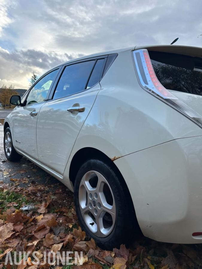 2013 Nissan Leaf Cruisekontroll, Ryggekamera, Navigasjon, S+V DEKK