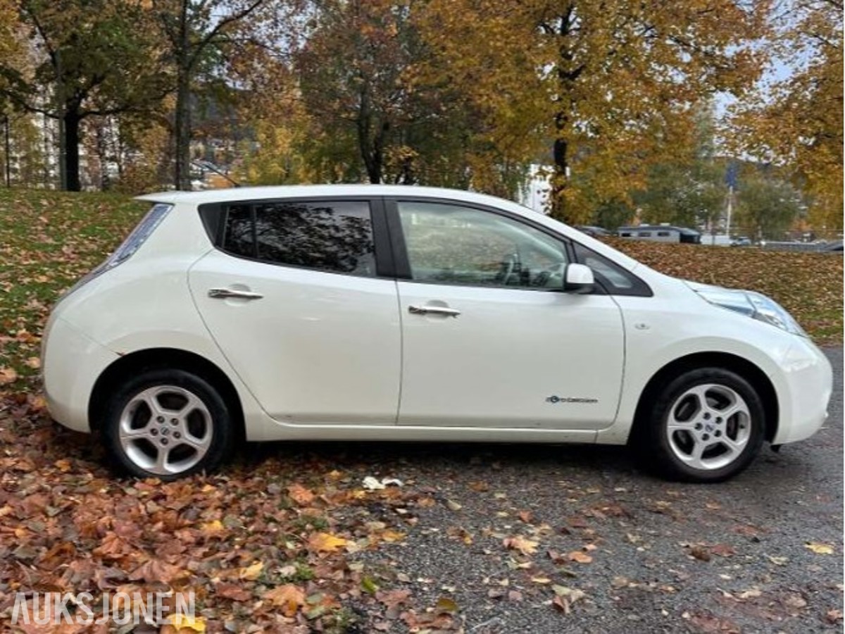 2013 Nissan Leaf Cruisekontroll, Ryggekamera, Navigasjon, S+V DEKK
