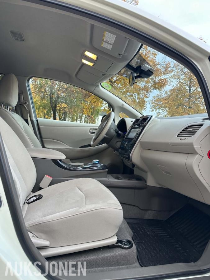 2013 Nissan Leaf Cruisekontroll, Ryggekamera, Navigasjon, S+V DEKK
